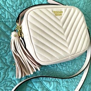 {Victoria’s Secret} crossbody bag
